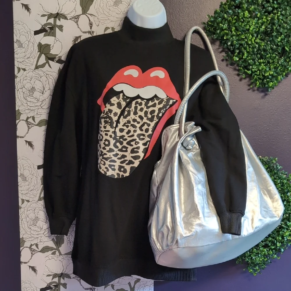 Cheetah Mouth Turtleneck Sweater - Picture 2 of 4